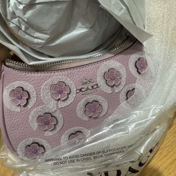 🌸 Teri Mini Crossbody Bag With Floral Applique - Picture 9 of 10